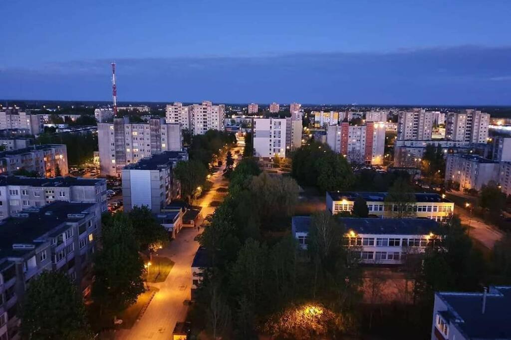 Lyra63 Large 80Sq M Top 14 Floor Siauliai  Luaran gambar