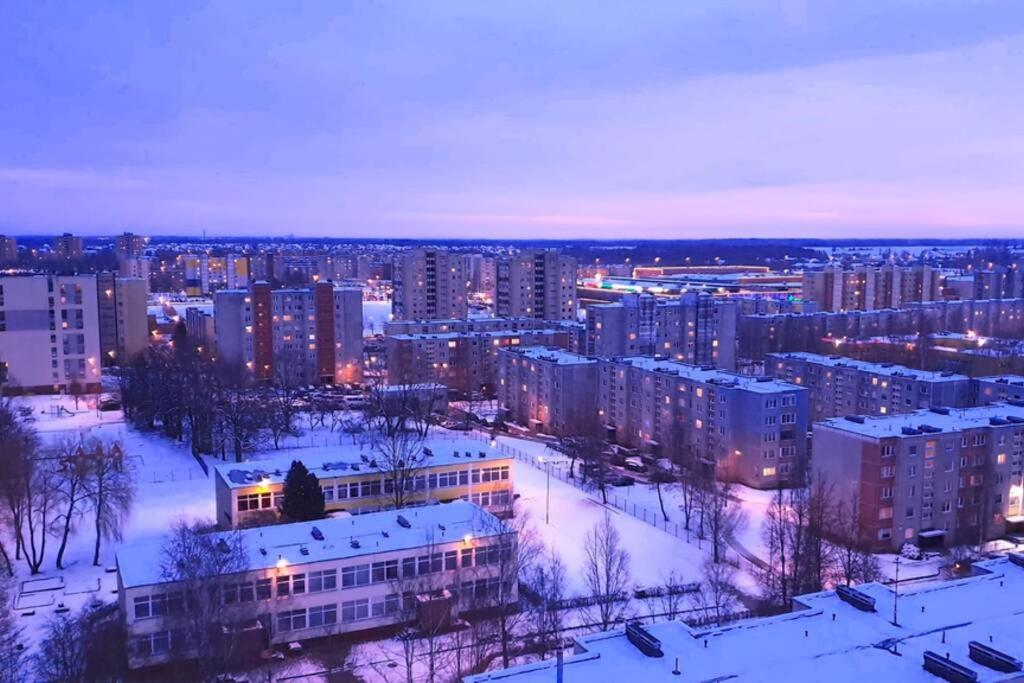 Lyra63 Large 80Sq M Top 14 Floor Siauliai  Luaran gambar