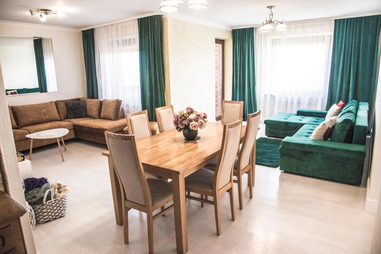 Lyra63 Large 80Sq M Top 14 Floor Siauliai  Luaran gambar