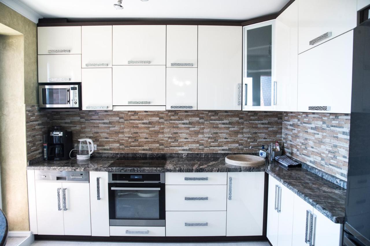 Lyra63 Large 80Sq M Top 14 Floor Siauliai  Luaran gambar